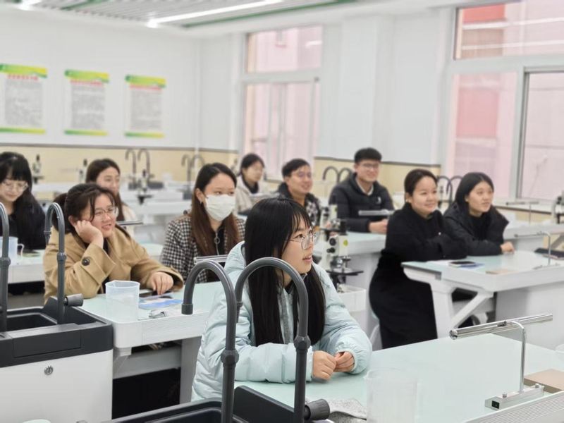 新乡市第十中学青年教师基本功系列培训活动——第二期：朗读技巧与声音修炼